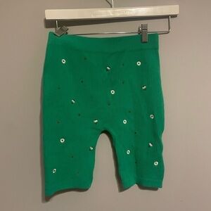 Zara green shorts with embroidered flower, pretty, sized M/‎ L